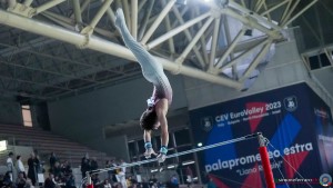 serie b sfe07052 copia copia simone ferraro ph